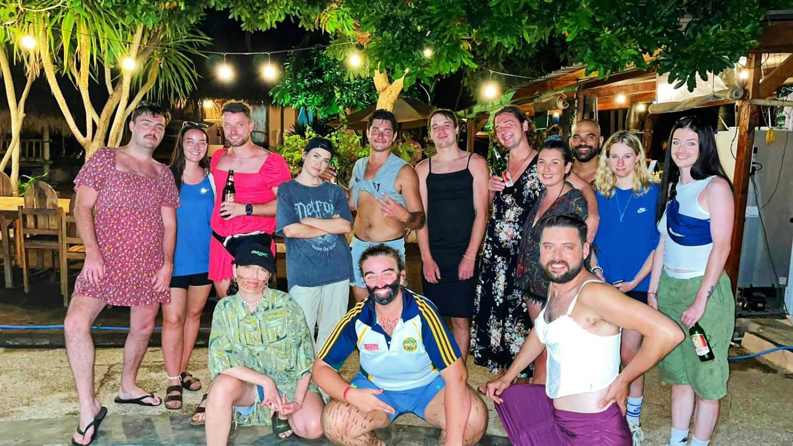 Jati Village, Party Hostel And Bungalows Джили Трауанган Екстериор снимка