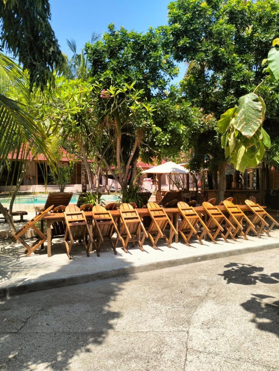 Jati Village, Party Hostel And Bungalows Джили Трауанган Екстериор снимка