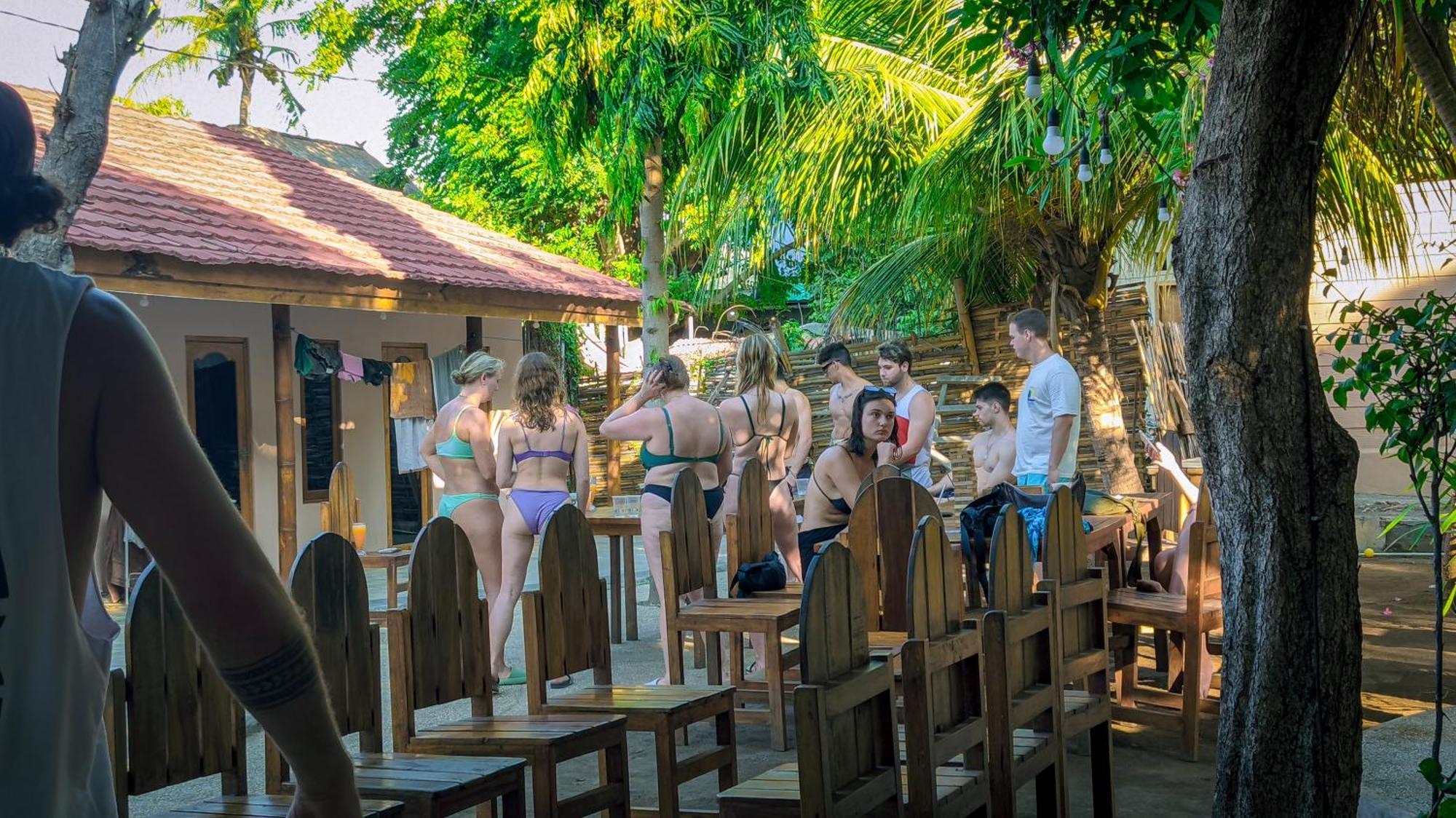 Jati Village, Party Hostel And Bungalows Джили Трауанган Екстериор снимка